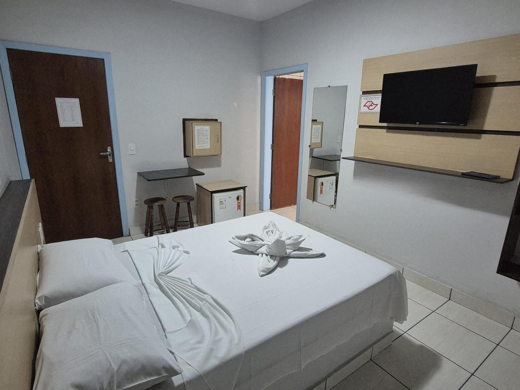 Hotel Cavalo Marinho Suites Caraguatatuba Bagian luar foto