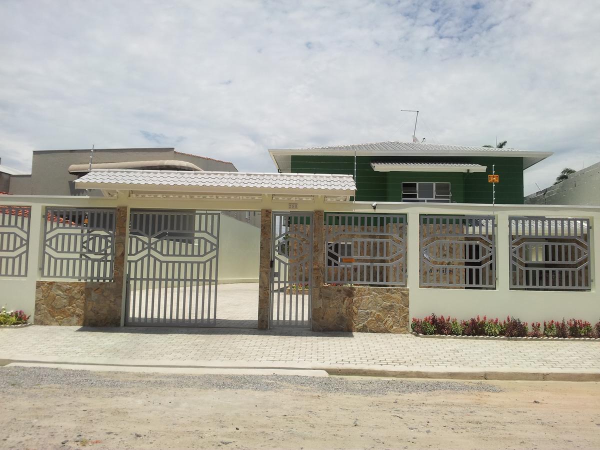 Hotel Cavalo Marinho Suites Caraguatatuba Bagian luar foto